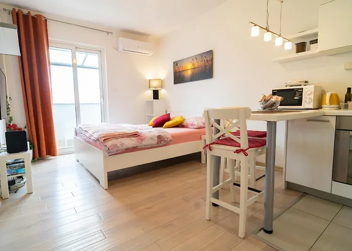 Studio Apartment Goga